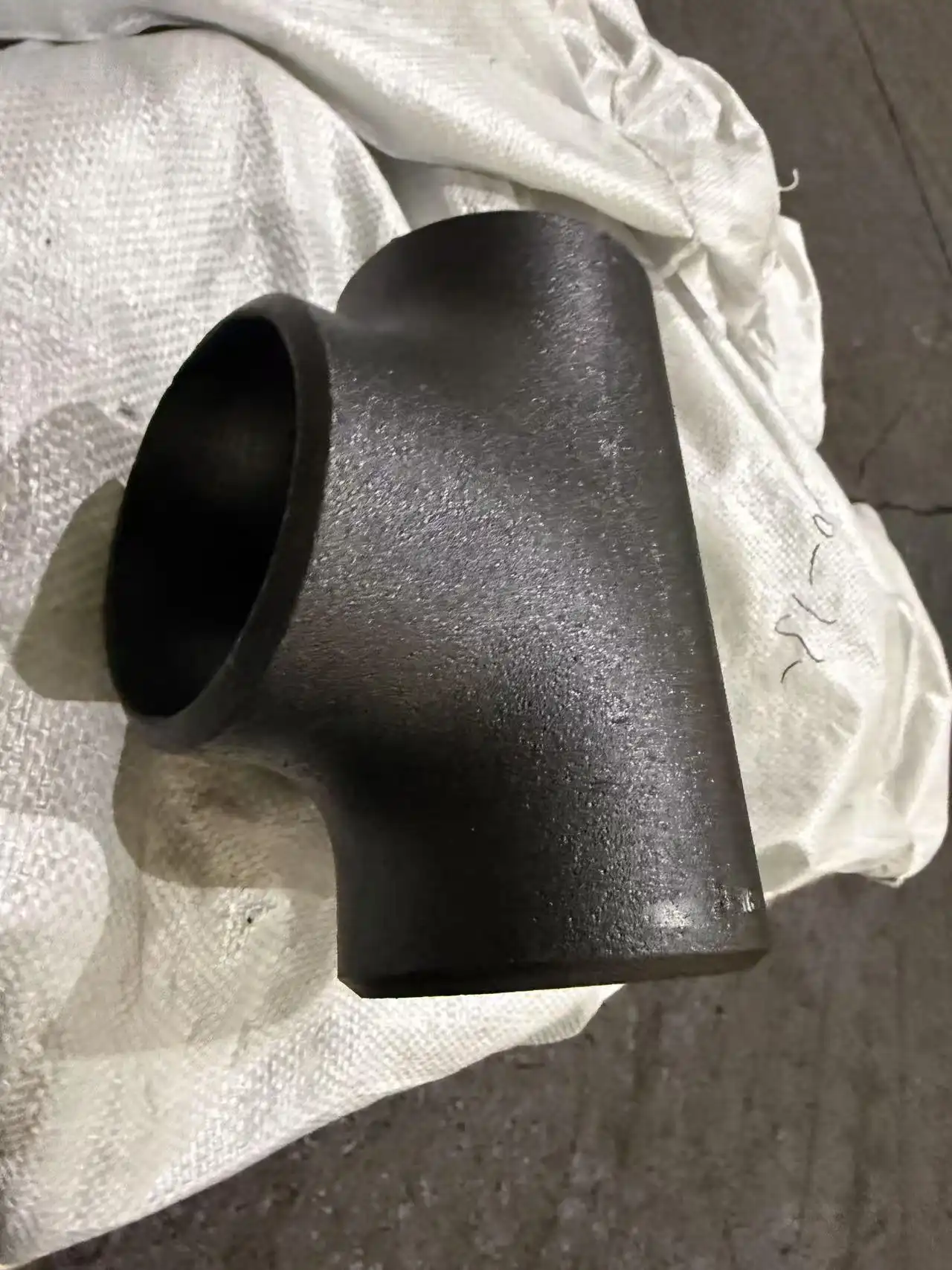 Steel tees Steel tees