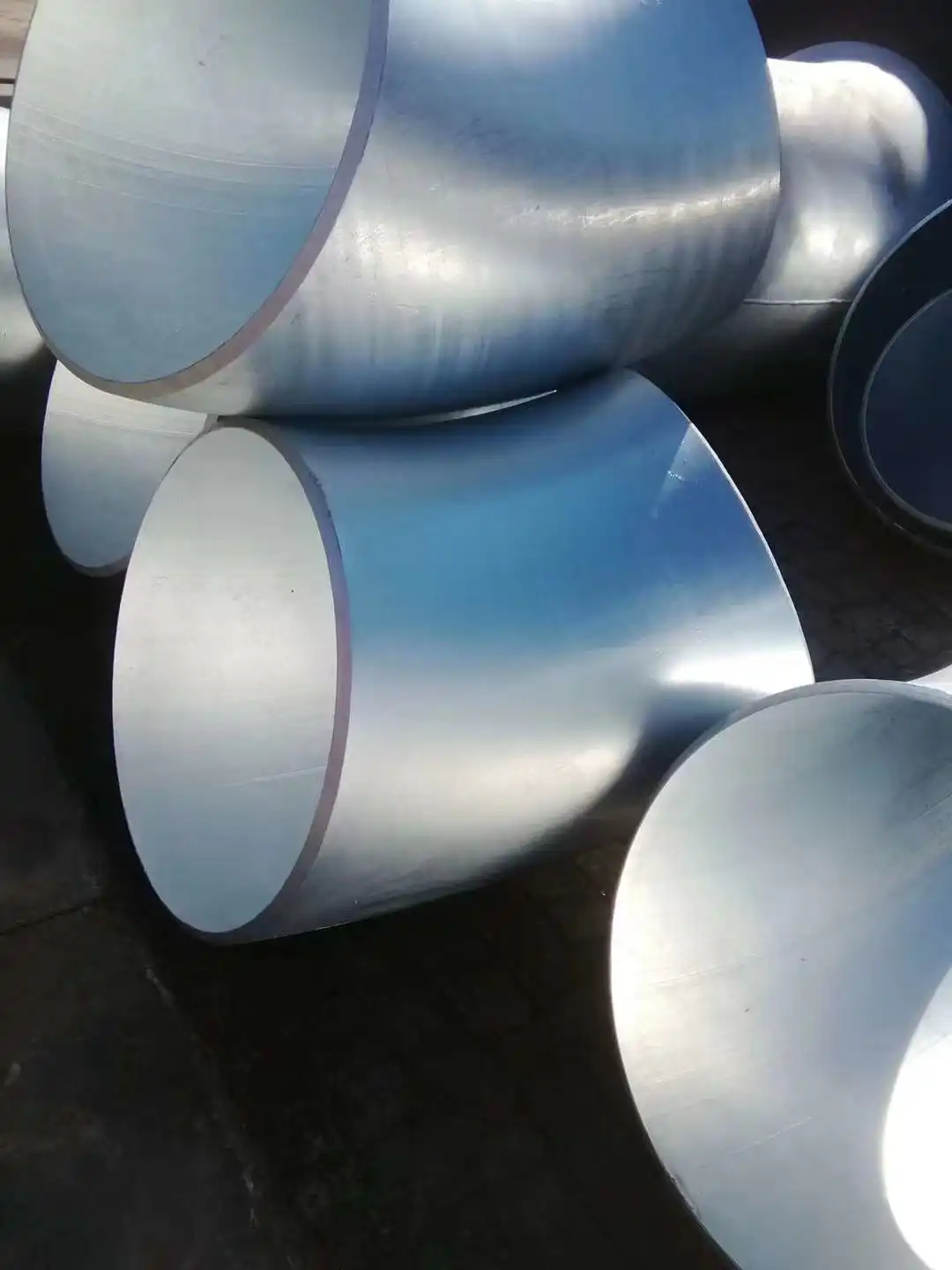 Galvanizing butt weld pipe fittings