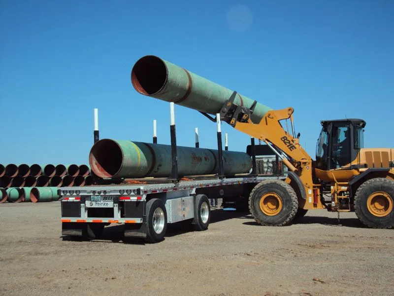 Dye Penetrant Testing (PT) Basics for Detecting Surface Cracks in Pipe Fittings