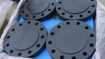 What is the function of a blind flange in a piping system？