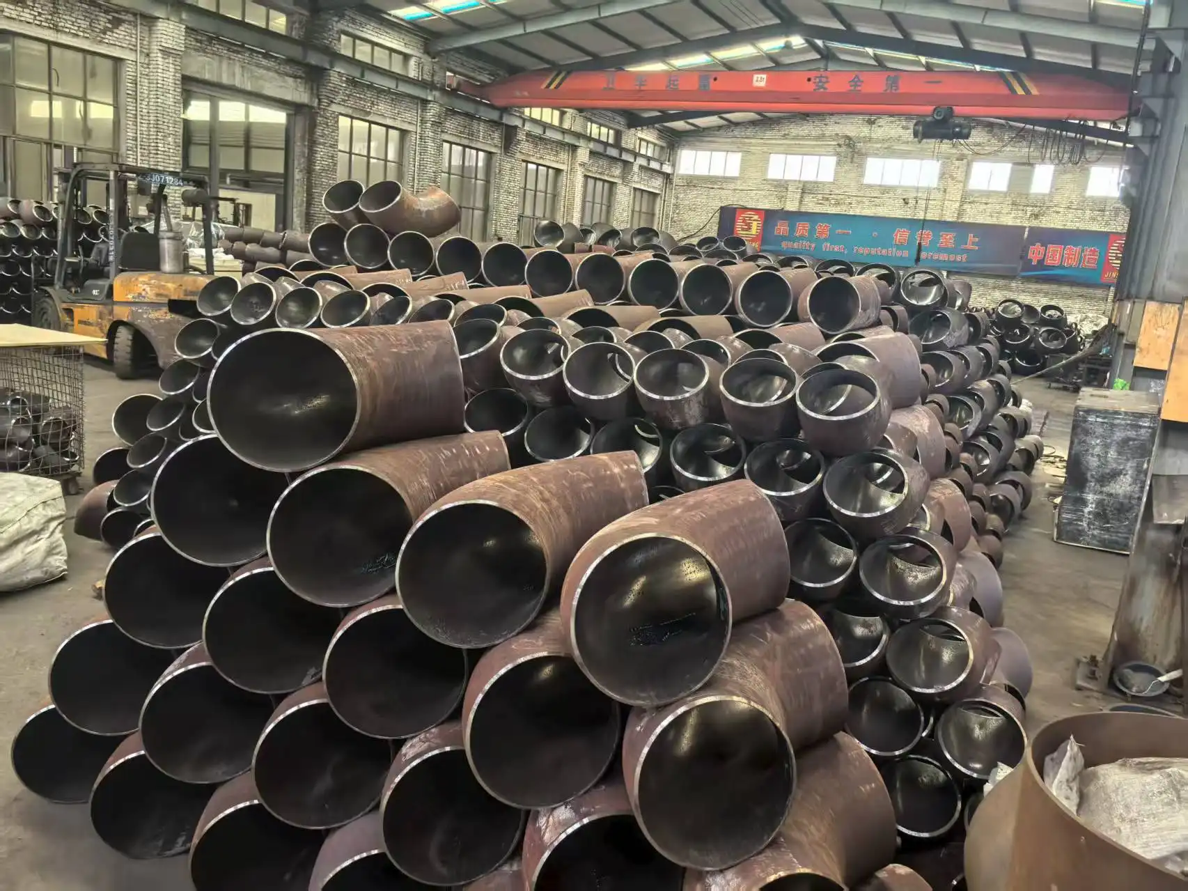 Comparing Orbital Welding vs Manual Welding for Steel Pipe Fittings